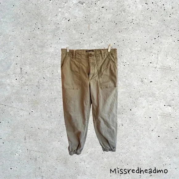 Banana Republic Chinos - Size 8 - Picture 1 of 7